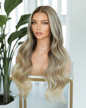 Load image into Gallery viewer, OMBRE BEIGE BLONDE HUMAN HAIR WIG 20 &quot; - KAYLIA