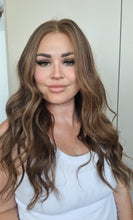 Load image into Gallery viewer, LIGHT BROWN HIGHLIGHTED HUMAN HAIR WIG 18 &quot; - EILISH